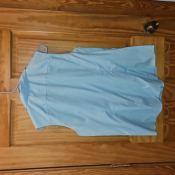 Light blue sleeveless blouse - Picture 3 of 3